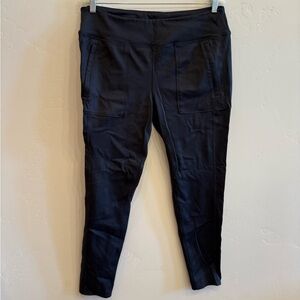 Ridgecut Women's Black Leggings with Pockets